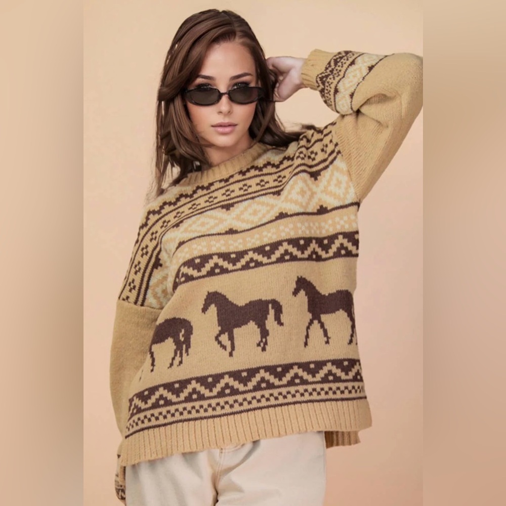 New In - Horse Print 🐴 Western Sweater NWT‎ Mocha Oversized Small ⭐️ Ranch Core